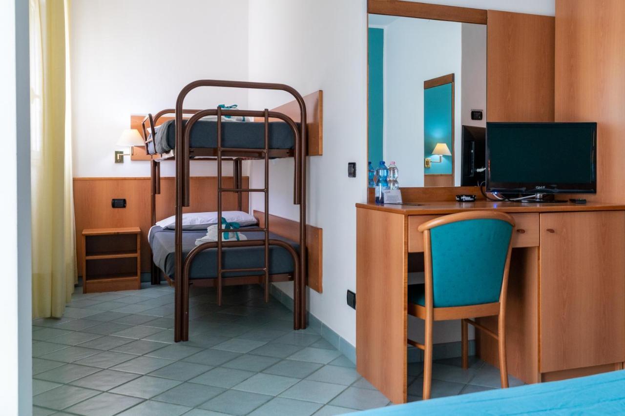 Hotel Alisei Lignano Sabbiadoro Eksteriør bilde