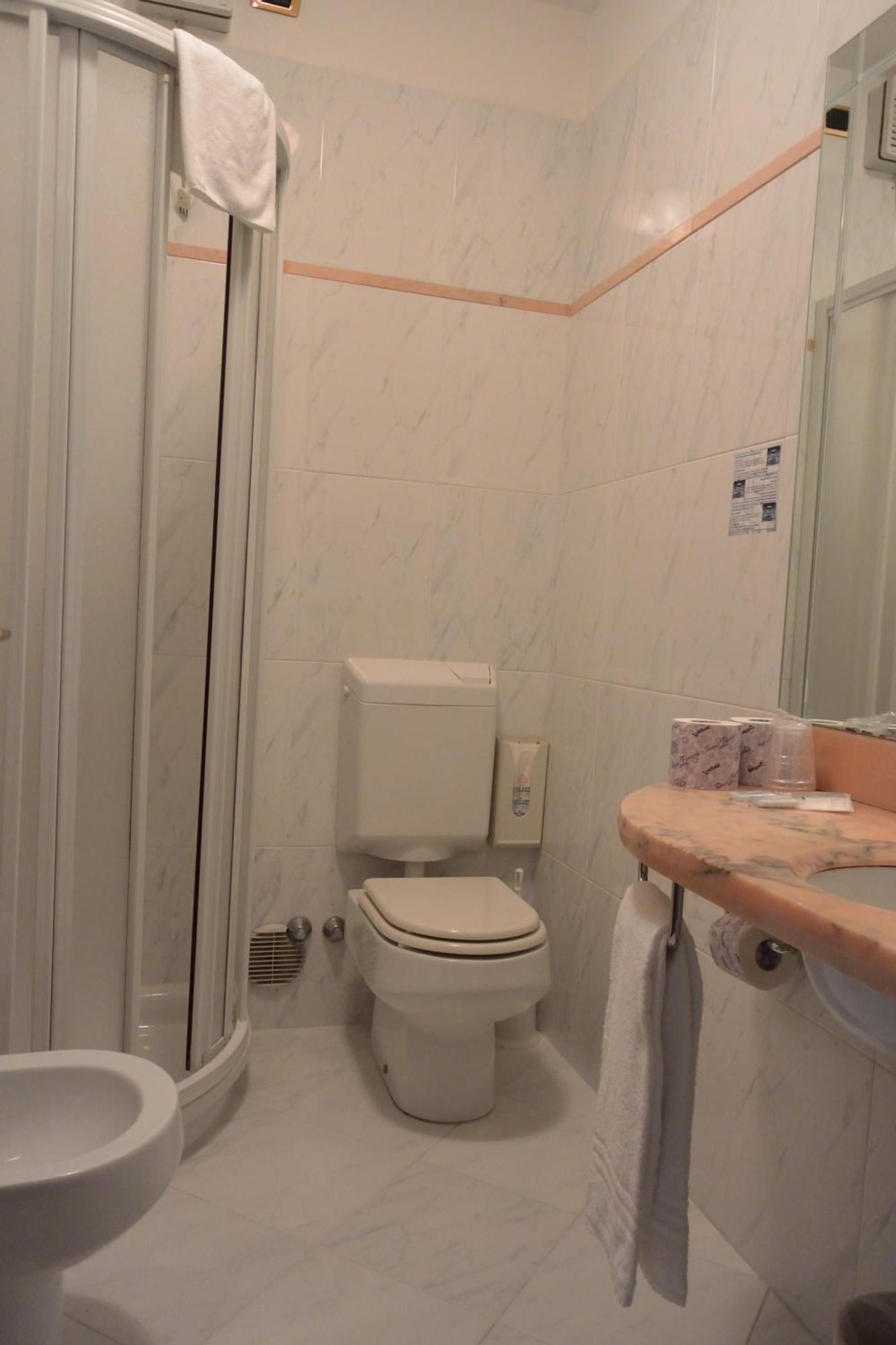 Hotel Alisei Lignano Sabbiadoro Rom bilde