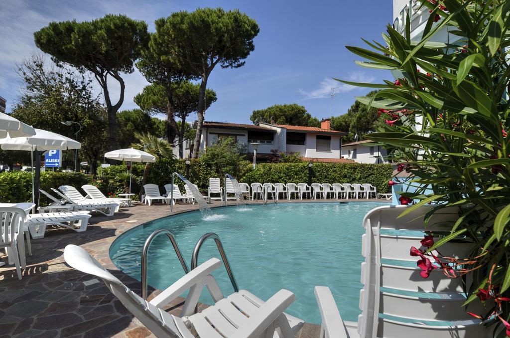 Hotel Alisei Lignano Sabbiadoro Eksteriør bilde